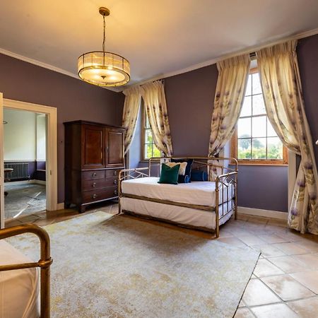 Topside House - Beautiful 7 Bedroom House With Hottub Wifi And Parking Near Bath Wells Frome Oakhill Buitenkant foto