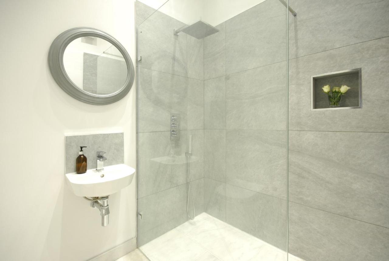 Topside House - Beautiful 7 Bedroom House With Hottub Wifi And Parking Near Bath Wells Frome Oakhill Buitenkant foto
