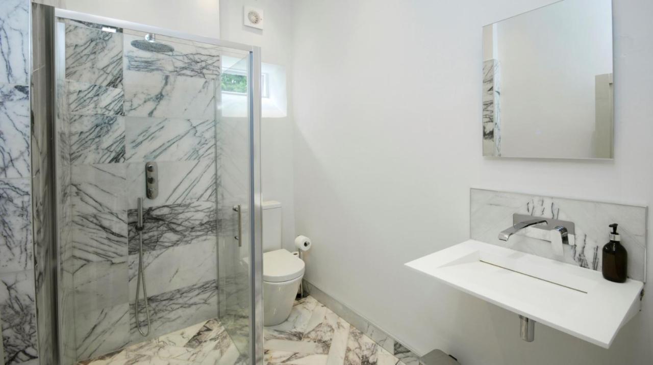 Topside House - Beautiful 7 Bedroom House With Hottub Wifi And Parking Near Bath Wells Frome Oakhill Buitenkant foto